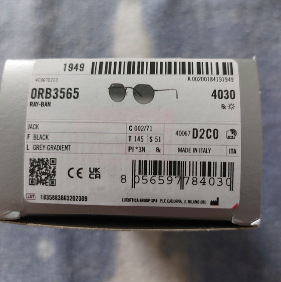 Ray-Ban Jack Sunglasses. Unworn. New in Box. - Picture 8 of 9